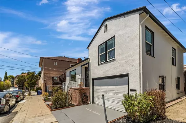 Oakland, CA 94609,688 66th ST
