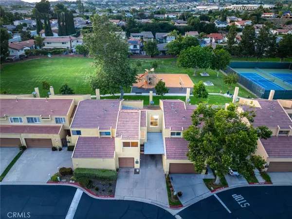 Yorba Linda, CA 92886,19659 Monteano LN