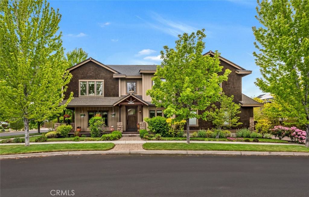 3273 NE Sandalwood DR, Outside Area (outside Ca), OR 97701