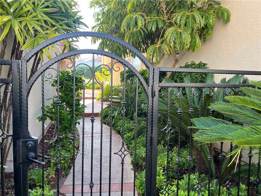 Dana Point, CA 92629,21 Saint John
