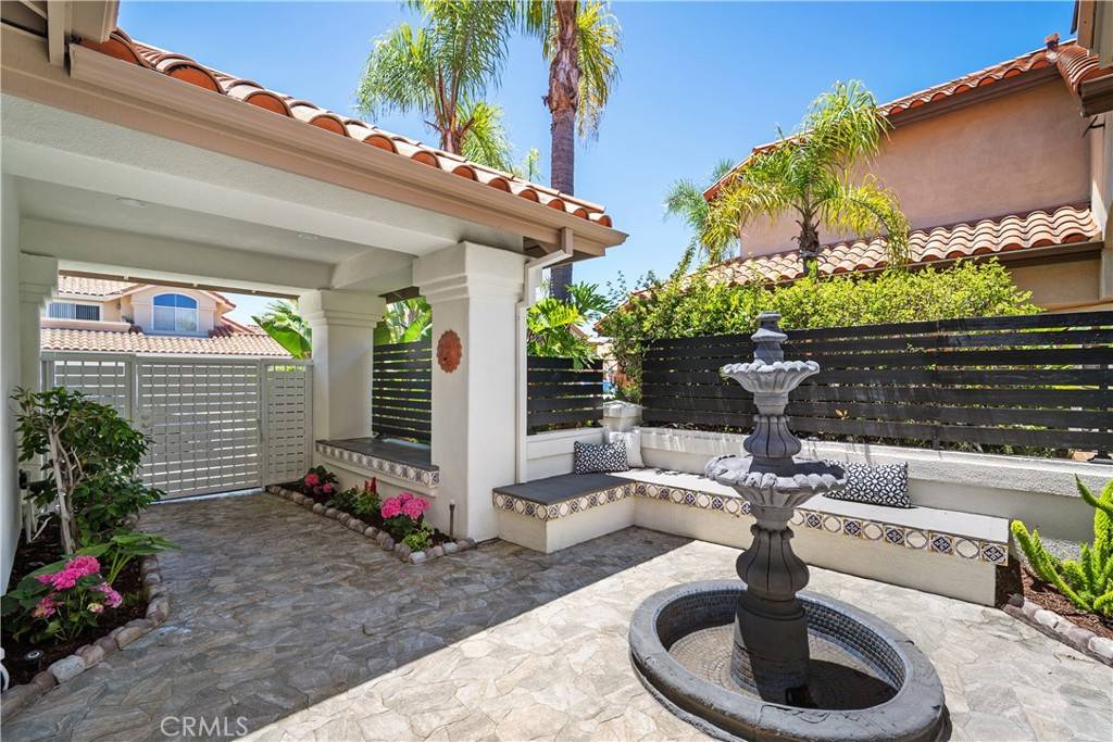 San Clemente, CA 92672,1213 Via Visalia