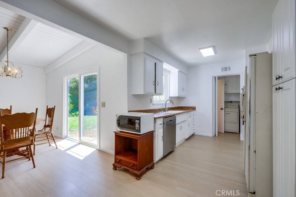 Fullerton, CA 92835,1524 Evergreen AVE
