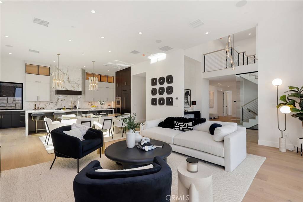 North Tustin, CA 92705,19031 Fowler AVE
