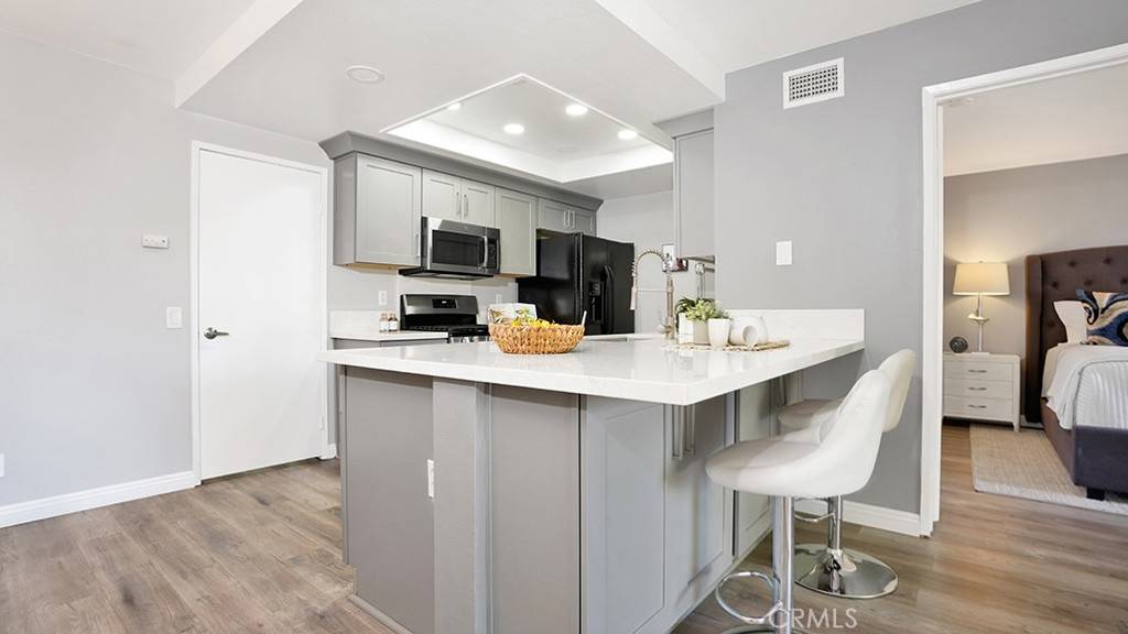 Lake Forest, CA 92630,25191 Oak Canyon LN #2