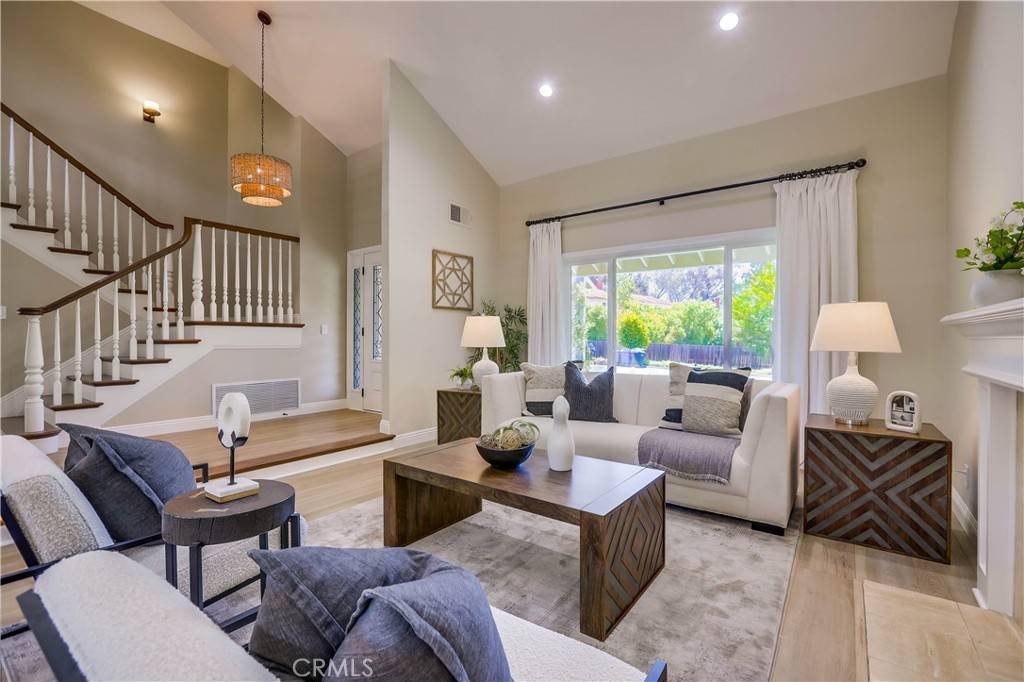 Lake Forest, CA 92630,25011 Calle Madera