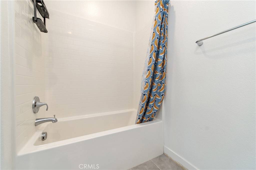 Irvine, CA 92618,251 Sash