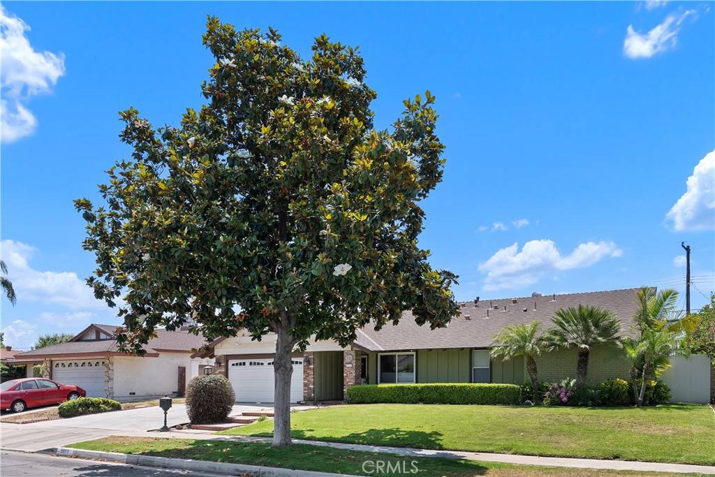 2816 E Alden PL, Anaheim, CA 92806