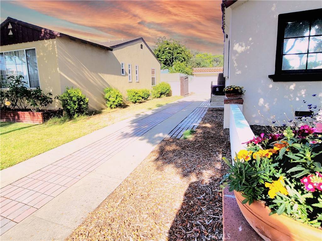Long Beach, CA 90806,2427 Pine AVE