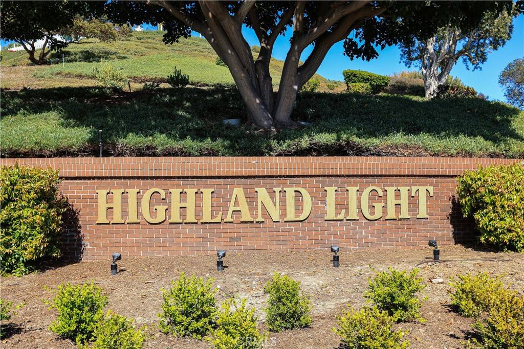 San Clemente, CA 92673,2245 Avenida Oliva