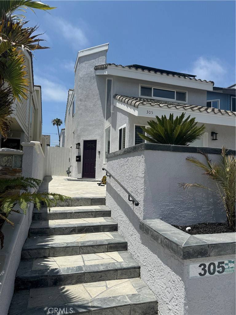 305 21st ST, Huntington Beach, CA 92648
