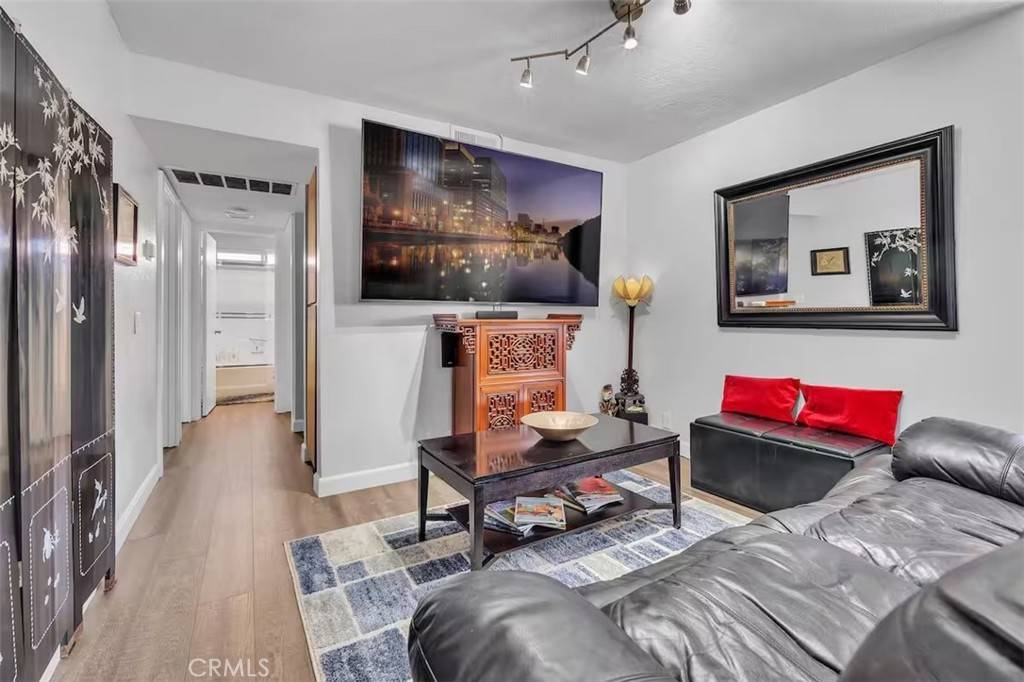 San Diego, CA 92104,3736 Mississippi ST
