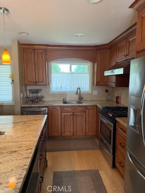 Placentia, CA 92870,1640 VALENCIA AVE