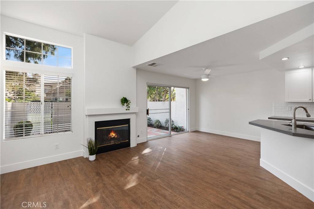 Irvine, CA 92614,140 Almador