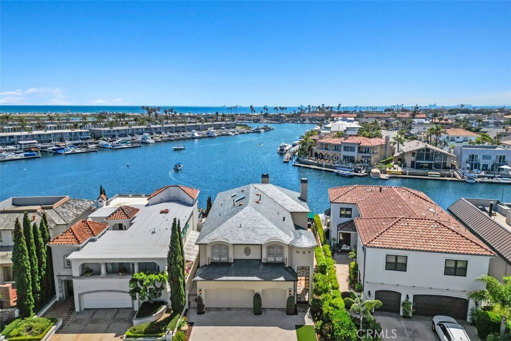 Huntington Beach, CA 92649,16975 Edgewater LN