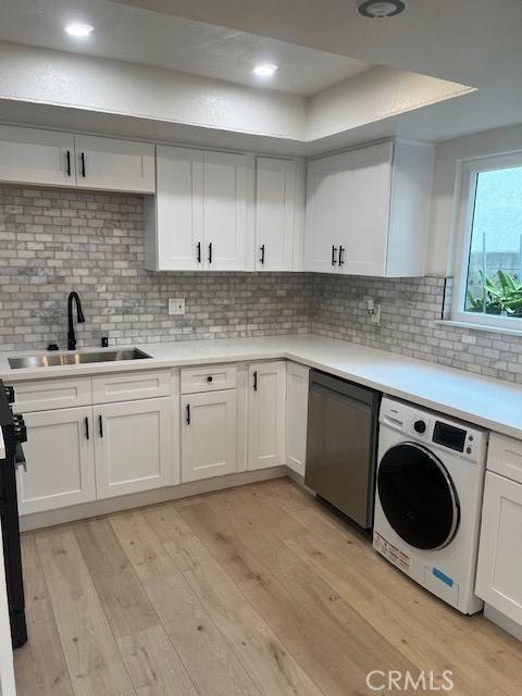 Huntington Beach, CA 92647,17422 Keelson LN