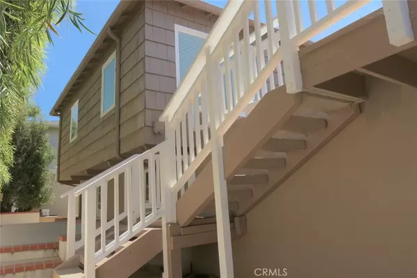 Laguna Beach, CA 92651,136 Cedar WAY
