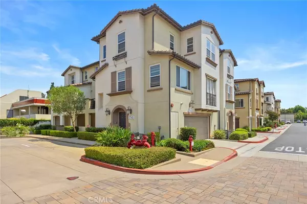 Fountain Valley, CA 92708,17539 Riverstone CT
