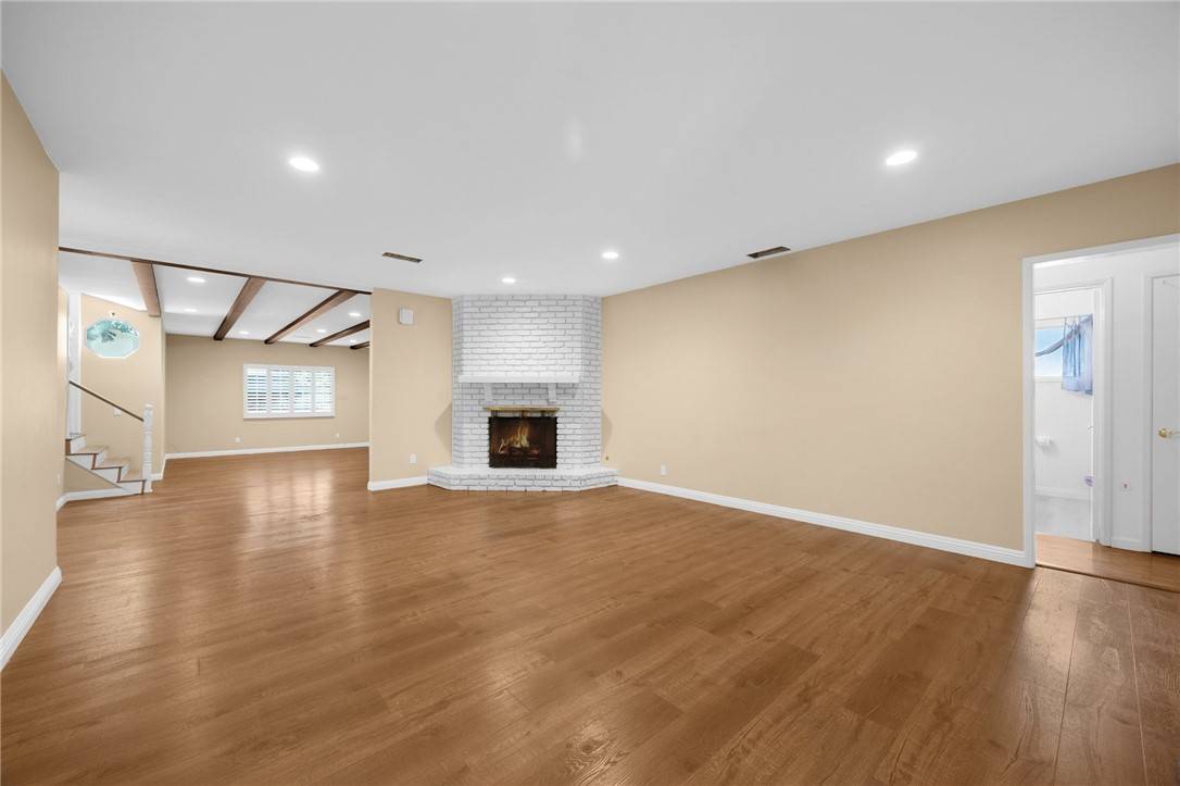 Lakewood, CA 90713,4159 Redline DR