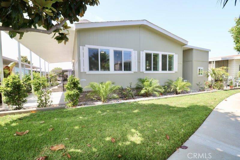 Yorba Linda, CA 92886,16735 Lake Knoll LN #195