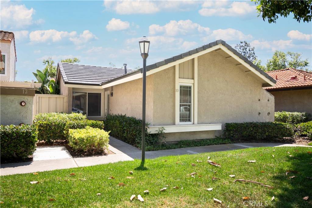 10 Windrow, Irvine, CA 92618