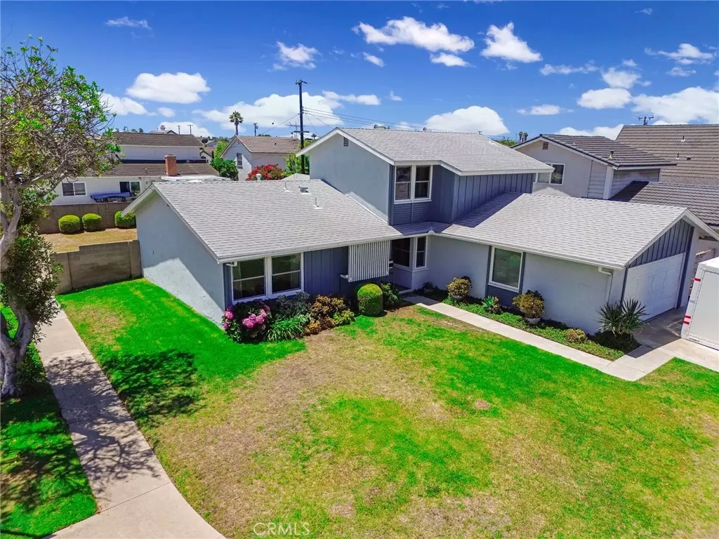 Fountain Valley, CA 92708,9452 El Valle AVE