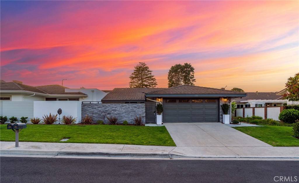 35 Beachcomber DR, Corona Del Mar, CA 92625