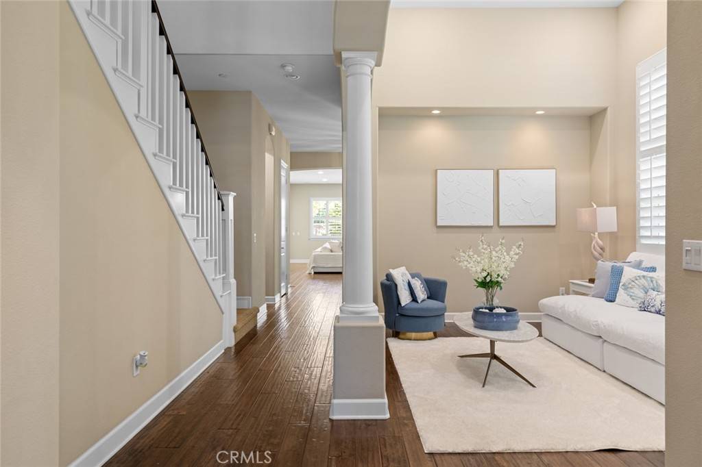 Huntington Beach, CA 92649,17472 Oakbluffs LN