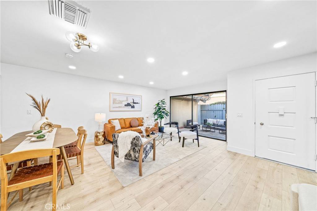 Aliso Viejo, CA 92656,23552 Los Grandes ST