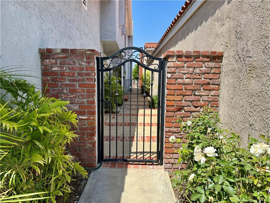 Lake Forest, CA 92630,21903 Erie Lane