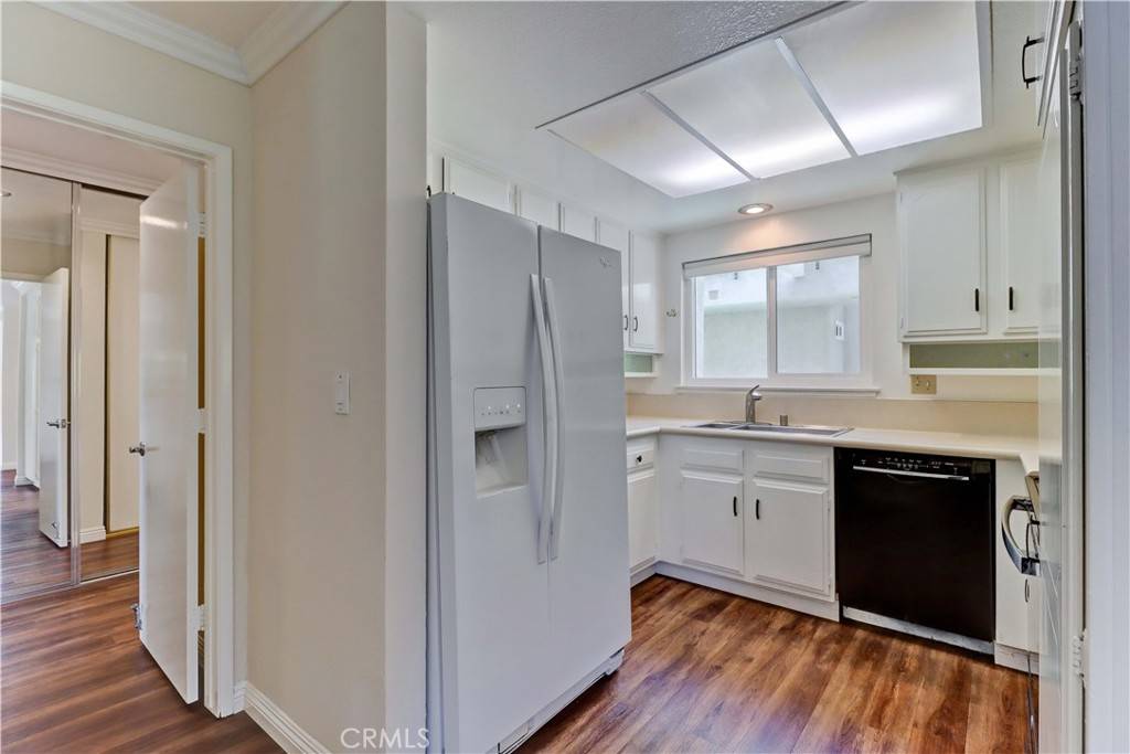 Laguna Woods, CA 92637,2391 Via Mariposa W #2E