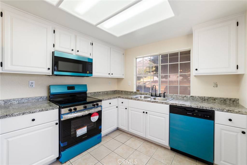 Jurupa Valley, CA 92509,4108 Sunnysage DR