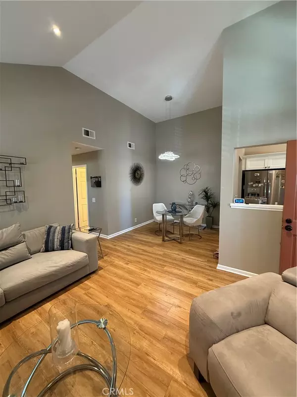 Huntington Beach, CA 92648,7322 Yellowtail Dr #205
