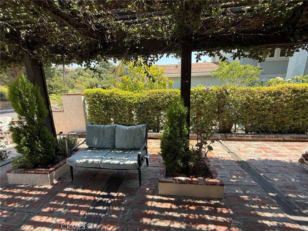 Mission Viejo, CA 92691,21951 Jinetes