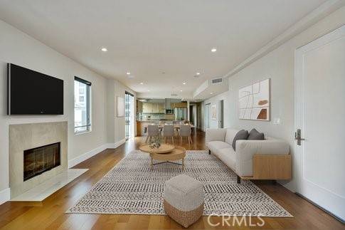 West Hollywood, CA 90069,1014 Larrabee ST #202