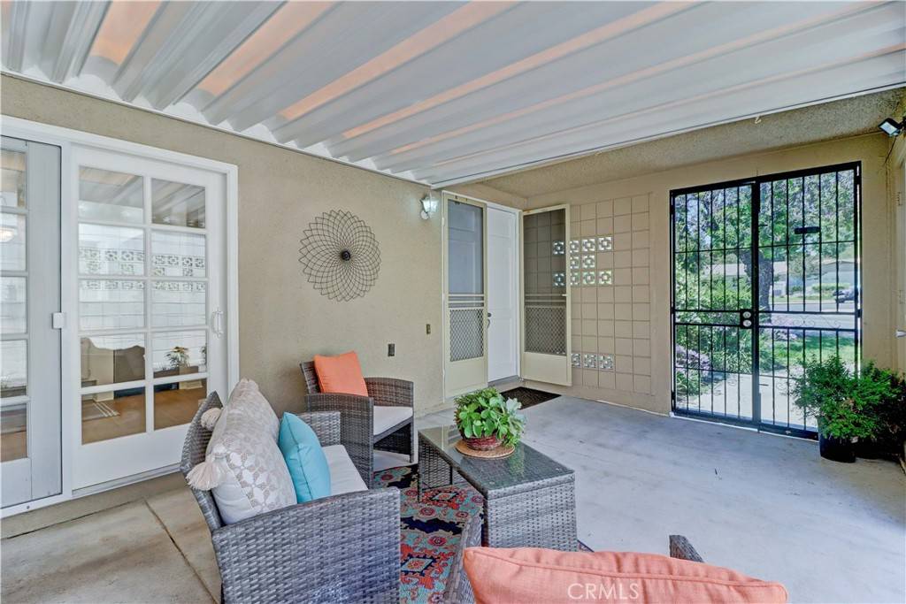 Laguna Woods, CA 92637,586 Avenida Majorca #B