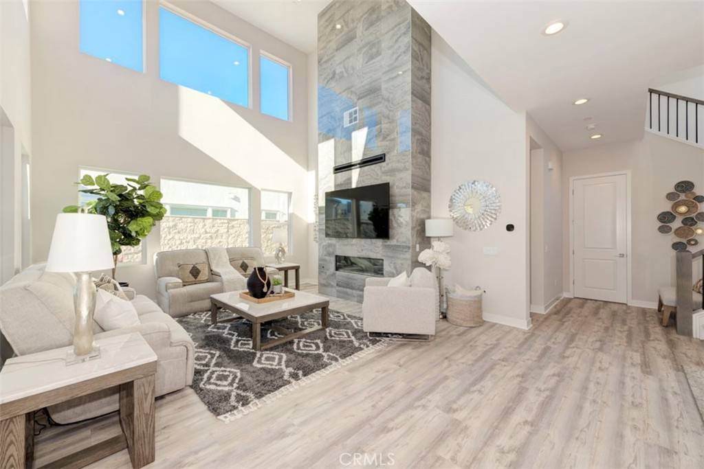 Lake Forest, CA 92630,111 Edna Pkwy