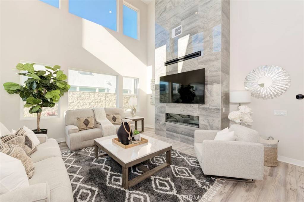 Lake Forest, CA 92630,111 Edna Pkwy