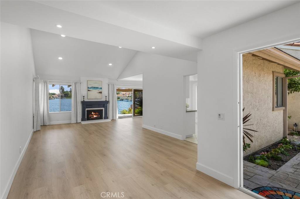 Lake Forest, CA 92630,21702 Superior LN