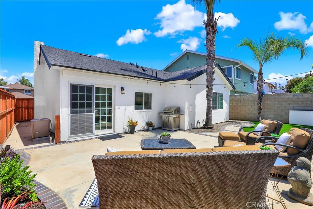 Lake Forest, CA 92630,27322 Eastridge DR
