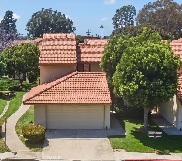 Huntington Beach, CA 92646,18325 Gum Tree LN
