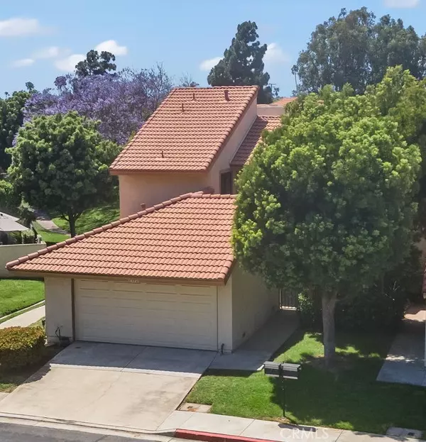 Huntington Beach, CA 92646,18325 Gum Tree LN