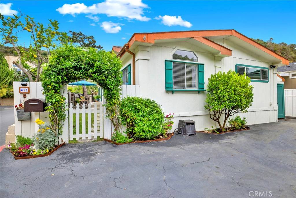 Laguna Beach, CA 92651,30802 Coast #M11