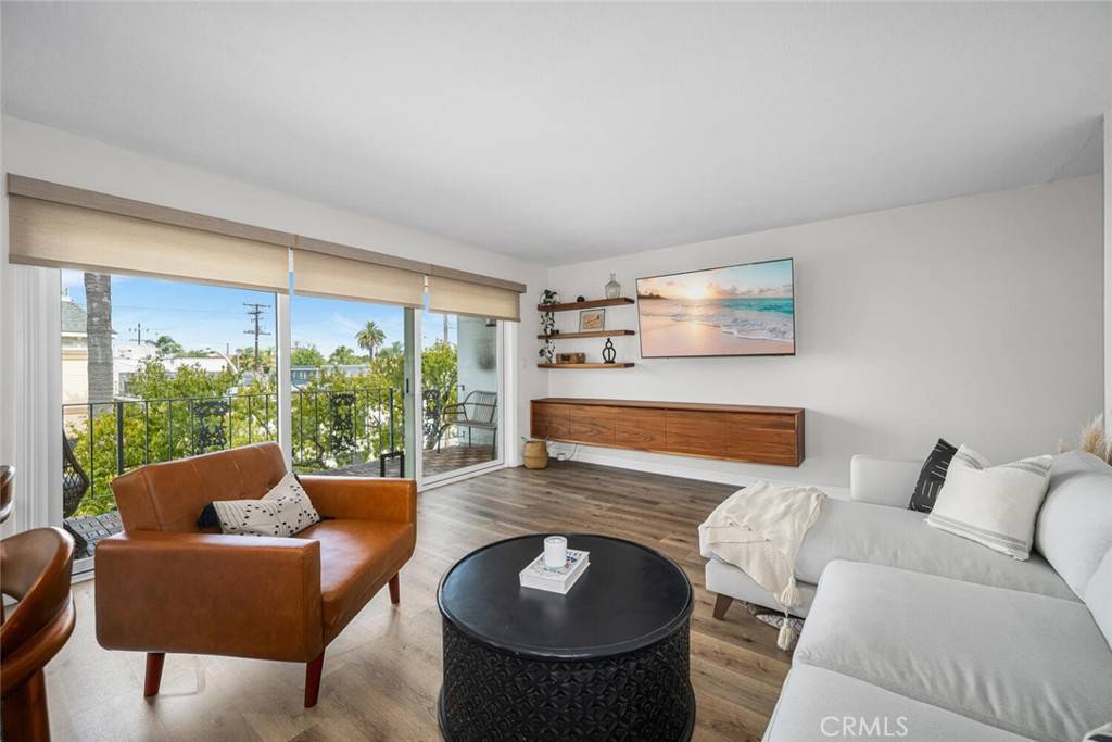 Long Beach, CA 90803,226 Grand #206