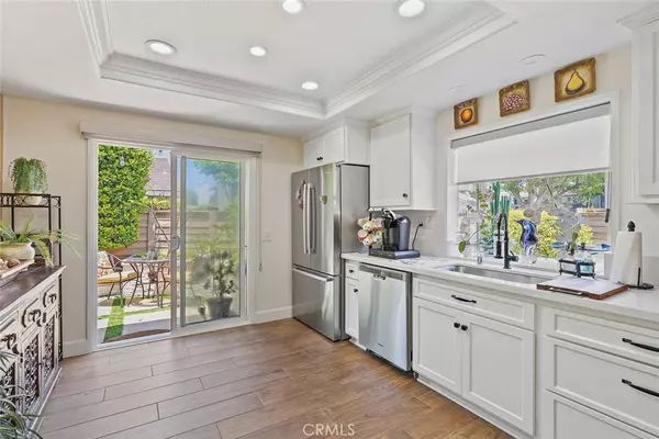 Irvine, CA 92604,10 Glenhurst #37