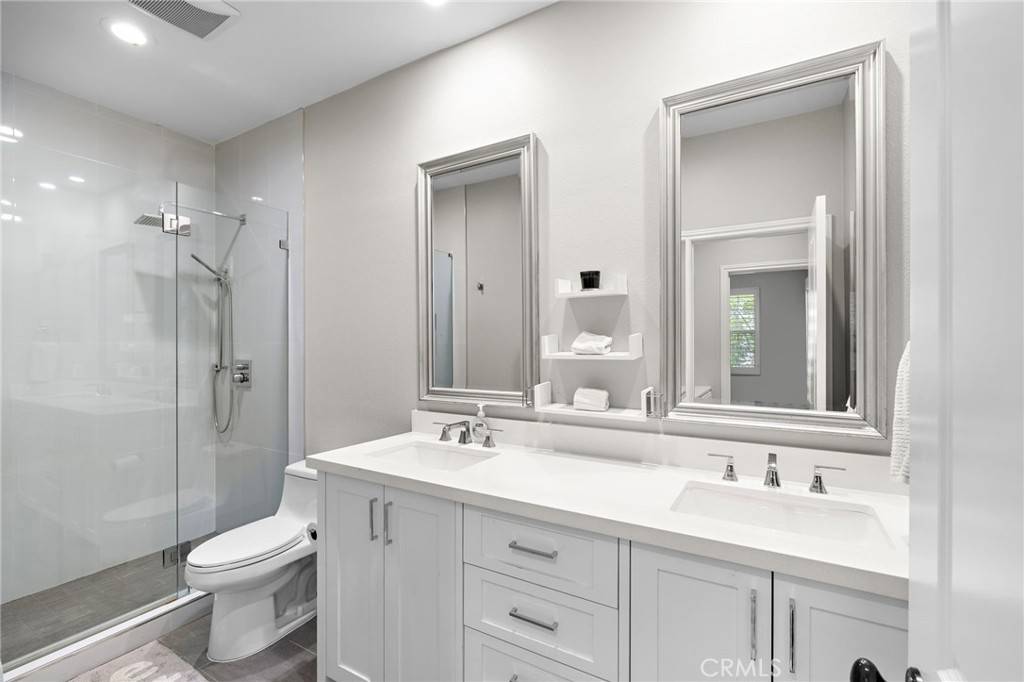 Ladera Ranch, CA 92694,6 Julia ST