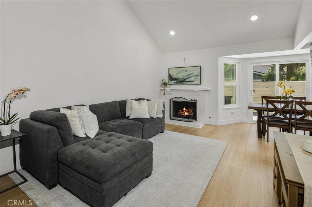 Irvine, CA 92614,20 Marigold #15