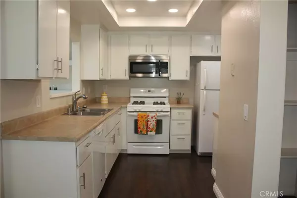 Huntington Beach, CA 92647,17041 A LN #B