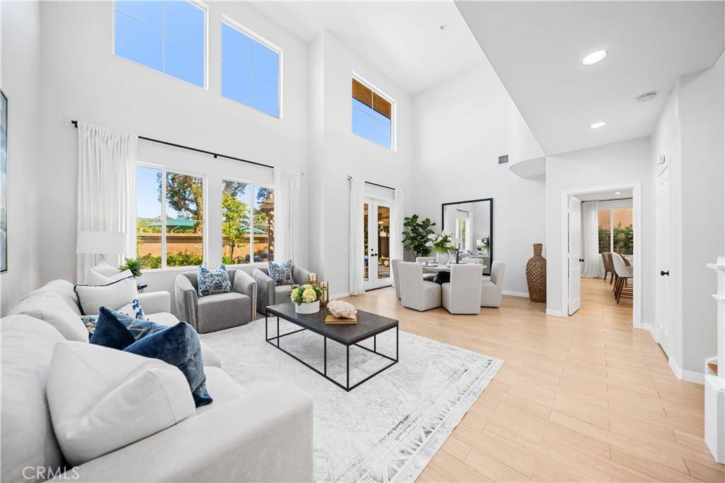 12 Vienne, Irvine, CA 92606