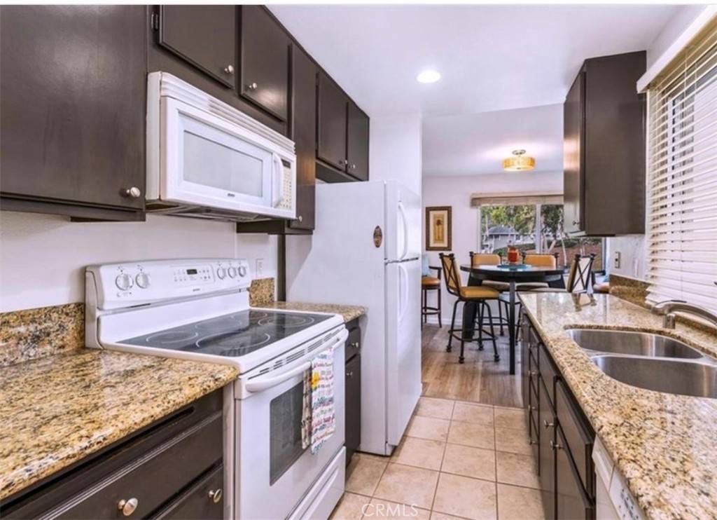 Laguna Hills, CA 92653,22152 Caminito Amor