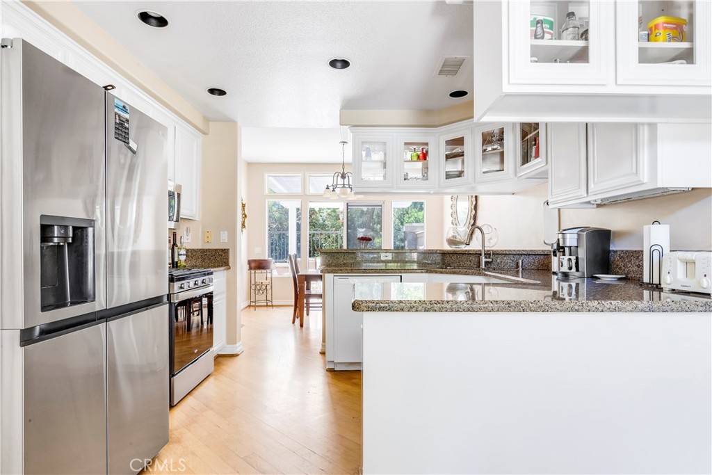 Laguna Niguel, CA 92677,100 Stoney
